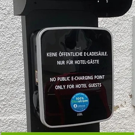 Hotel Brauerei Lohhof Im Muenchner Norden, Direkt An Der S1, Naehe Vom Flughafen, Zentrum, A92, Allianz Arena, Ruderregatta Und Schiessanlage G- Hochbrueck Entfernt, Internationale Kueche 3*