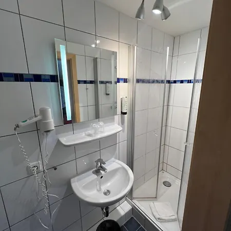 Brauerei Lohhof Im Muenchner Norden, Direkt An Der S1, Naehe Vom Flughafen, Zentrum, A92, Allianz Arena, Ruderregatta Und Schiessanlage G- Hochbrueck Entfernt, Internationale Kueche Hotel Unterschleissheim