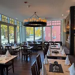 Brauerei Lohhof Im Muenchner Norden, Direkt An Der S1, Naehe Vom Flughafen, Zentrum, A92, Allianz Arena, Ruderregatta Und Schiessanlage G- Hochbrueck Entfernt, Internationale Kueche Hotel