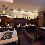 Brauerei Lohhof Im Muenchner Norden, Direkt An Der S1, Naehe Vom Flughafen, Zentrum, A92, Allianz Arena, Ruderregatta Und Schiessanlage G- Hochbrueck Entfernt, Internationale Kueche 3*