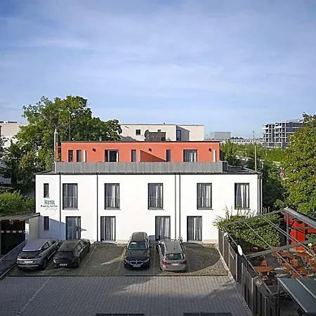 מלון Brauerei Lohhof Im Muenchner Norden, Direkt An Der S1, Naehe Vom Flughafen, Zentrum, A92, Allianz Arena, Ruderregatta Und Schiessanlage G- Hochbrueck Entfernt, Internationale Kueche